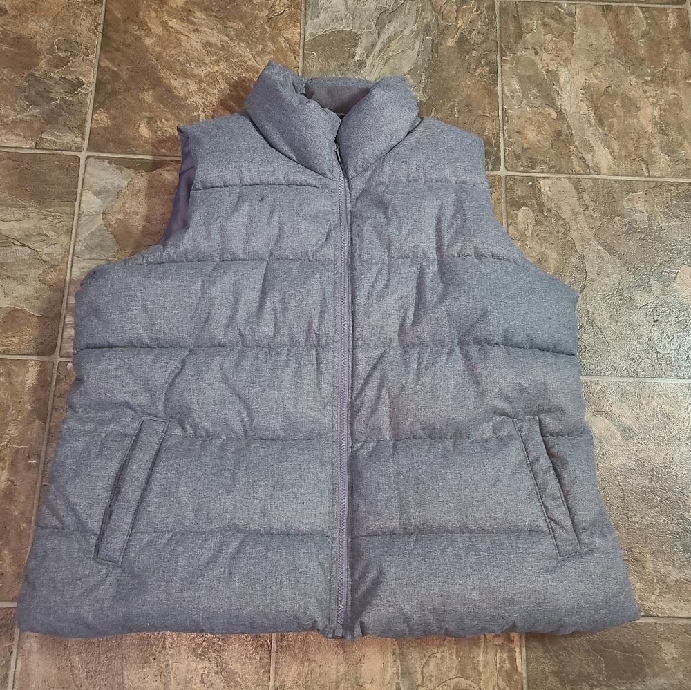 Old Navy Puffer Vest JACKET